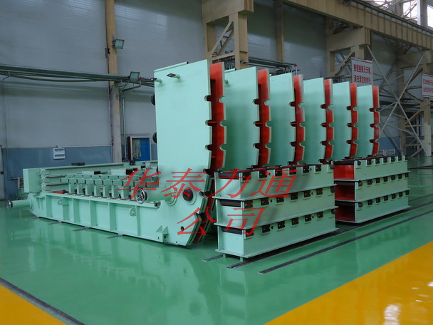 100吨叠积式翻转台